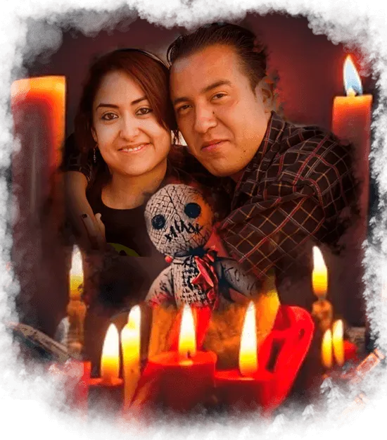 Pareja feliz después del amarre
